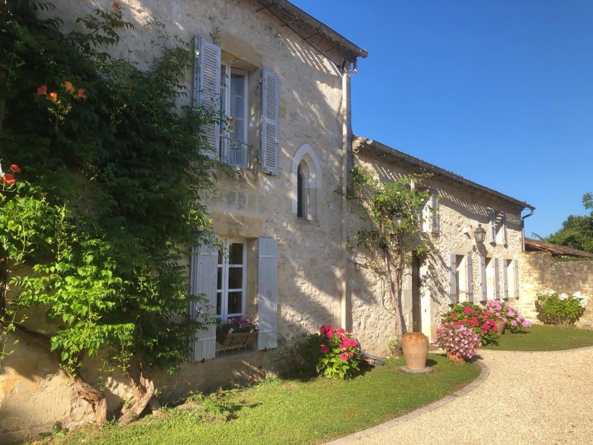 Domaine Des Monges Bed & Breakfast Saint-Seurin-de-Prats Exterior foto