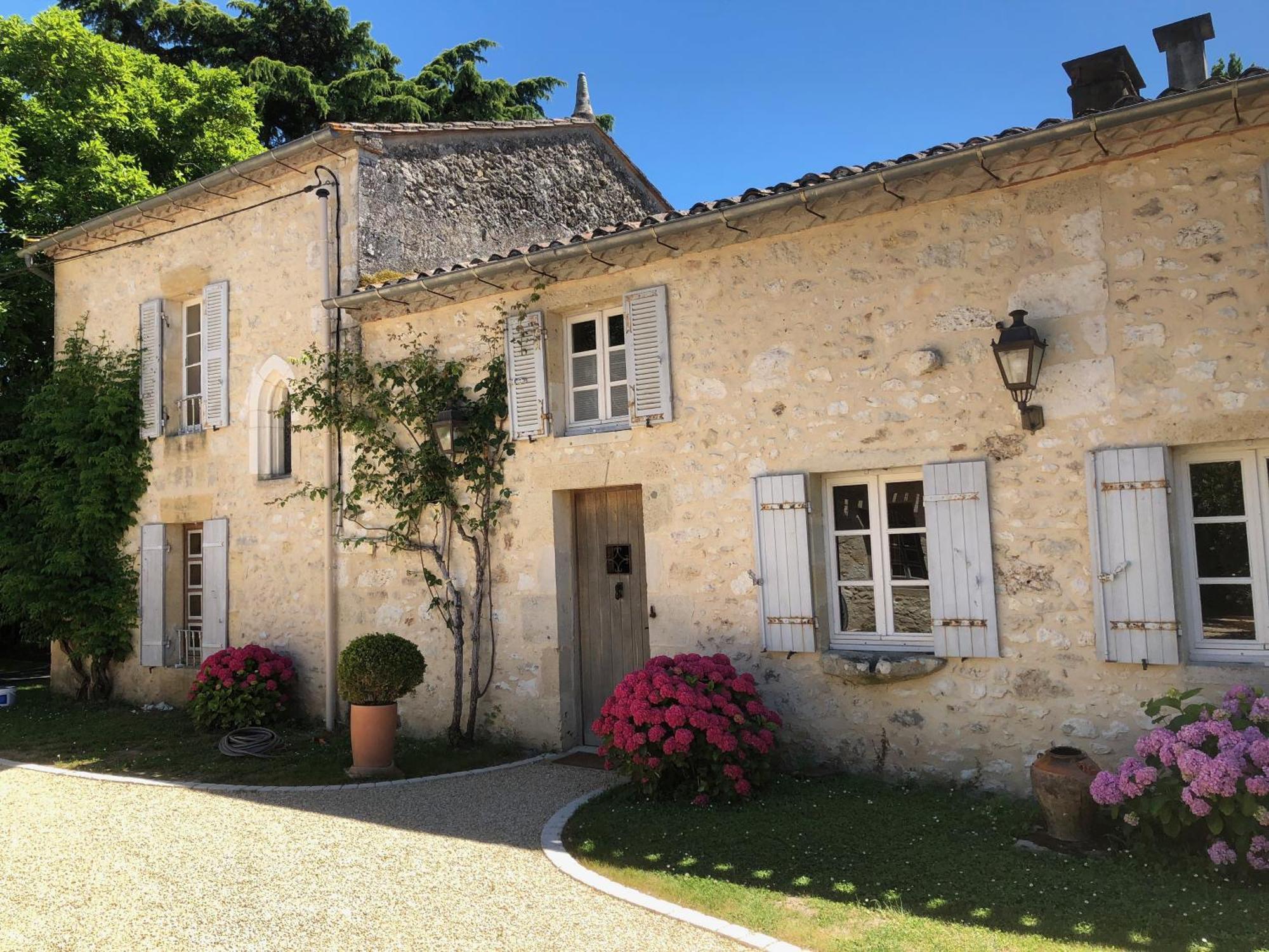 Domaine Des Monges Bed & Breakfast Saint-Seurin-de-Prats Exterior foto